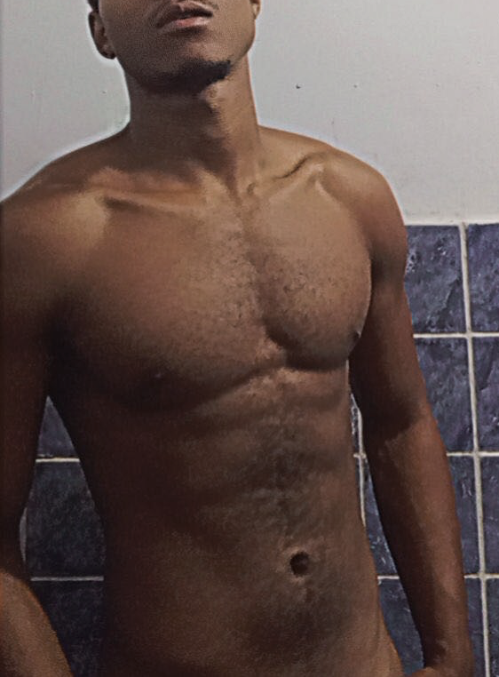 Erotiqueboy974's media