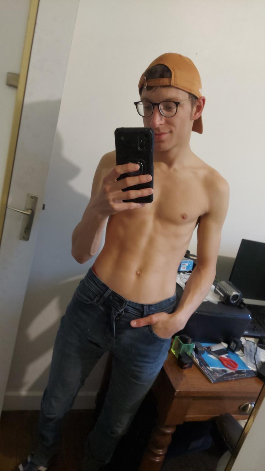 Estebann_'s media