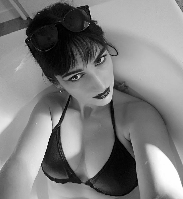 EvaBurtonModell's media