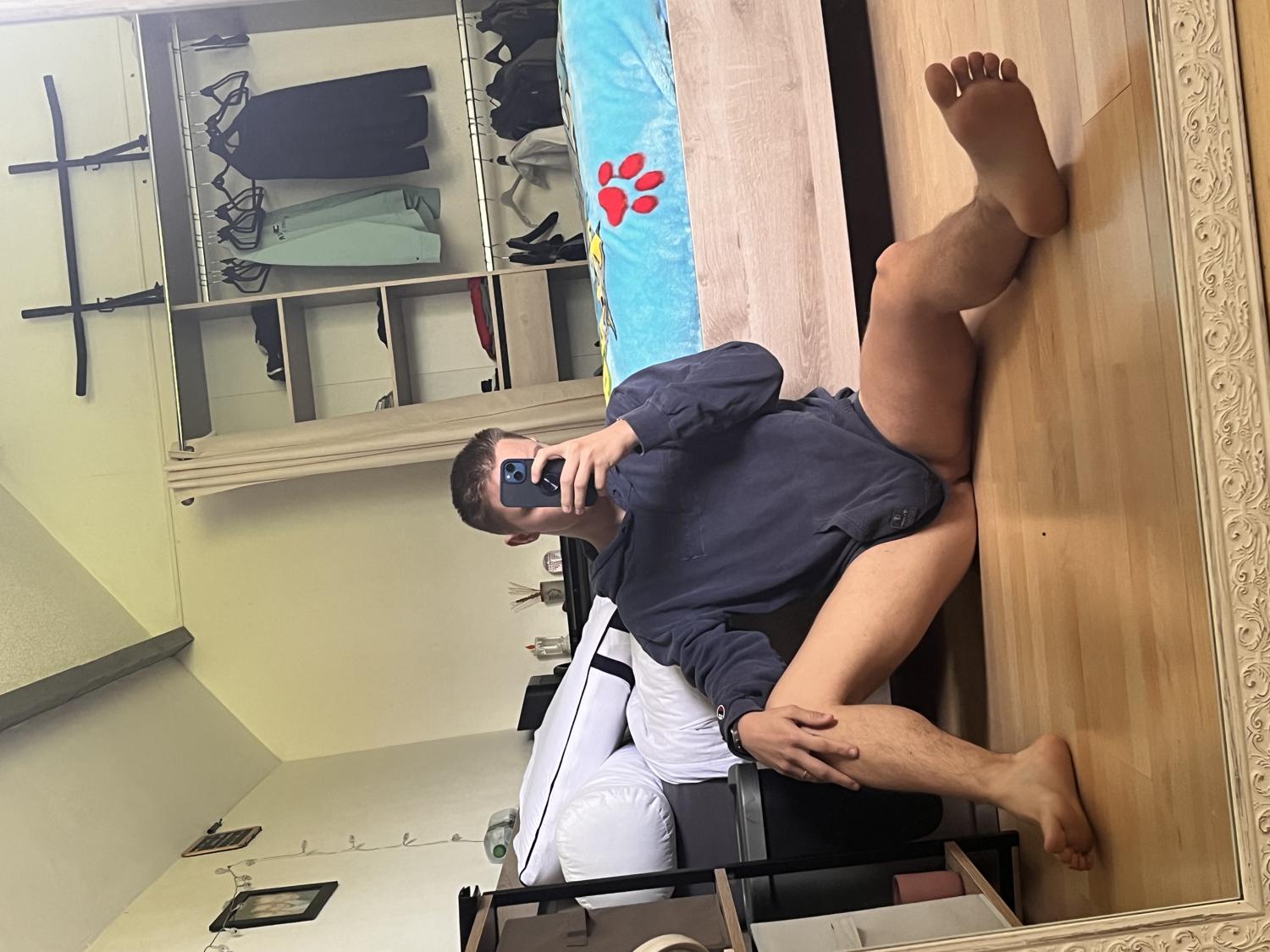 Evanof's media