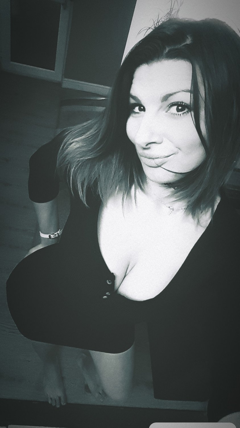 Eve_b's media