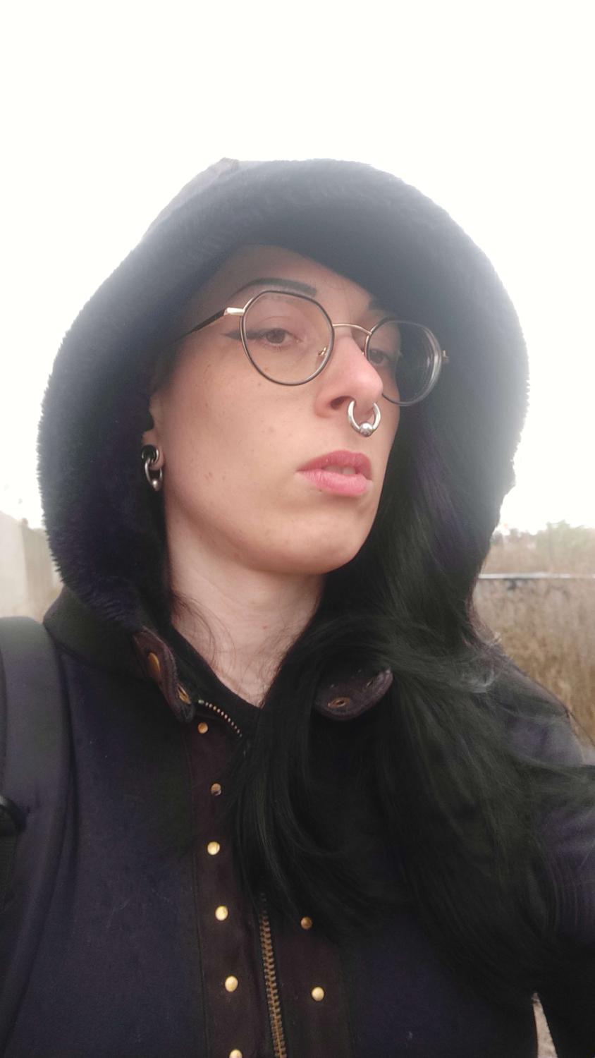 Evelynegothica's media