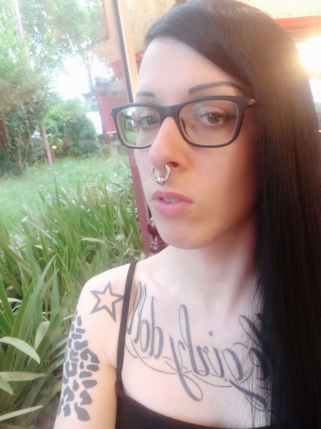 Evelynegothica's media