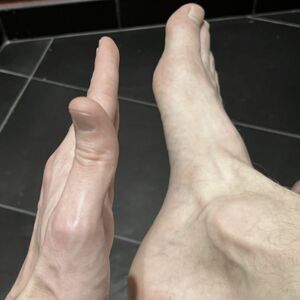 Feamfeet_premium's media
