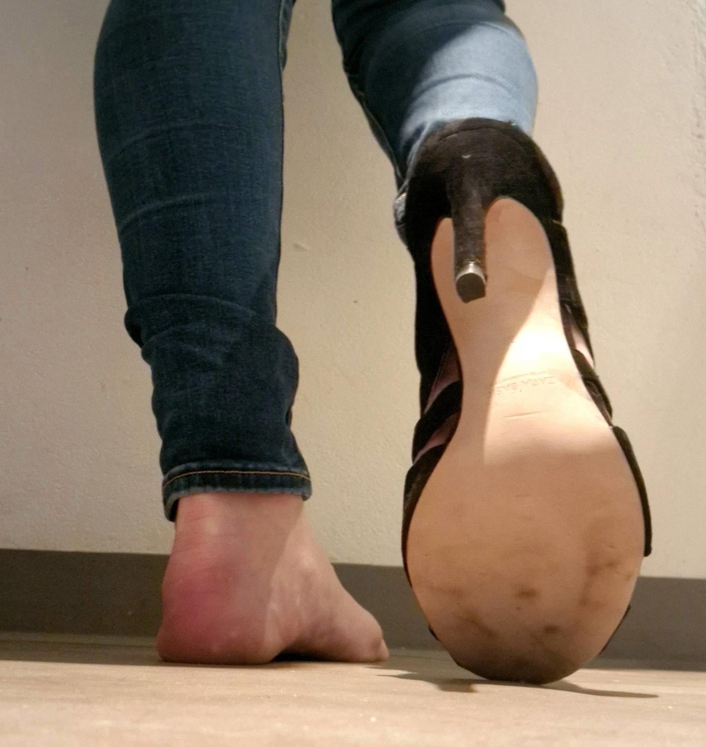 Feet_4you's media