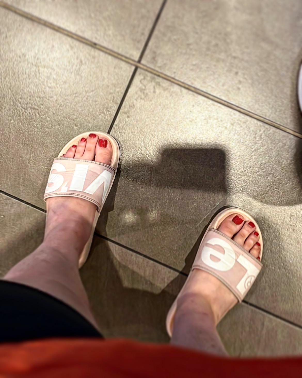 Feet_57's media