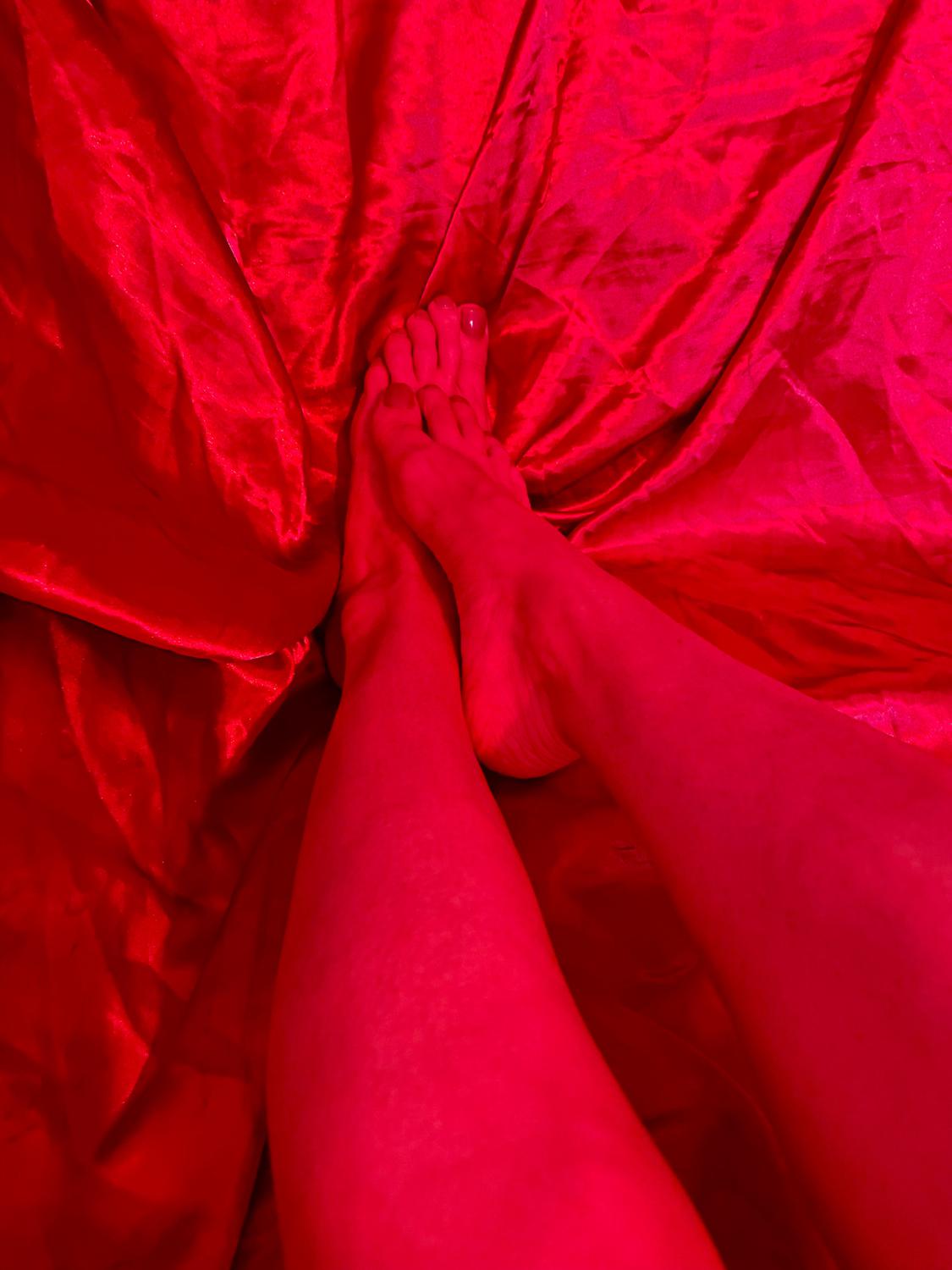 Feet_dominatriix's media