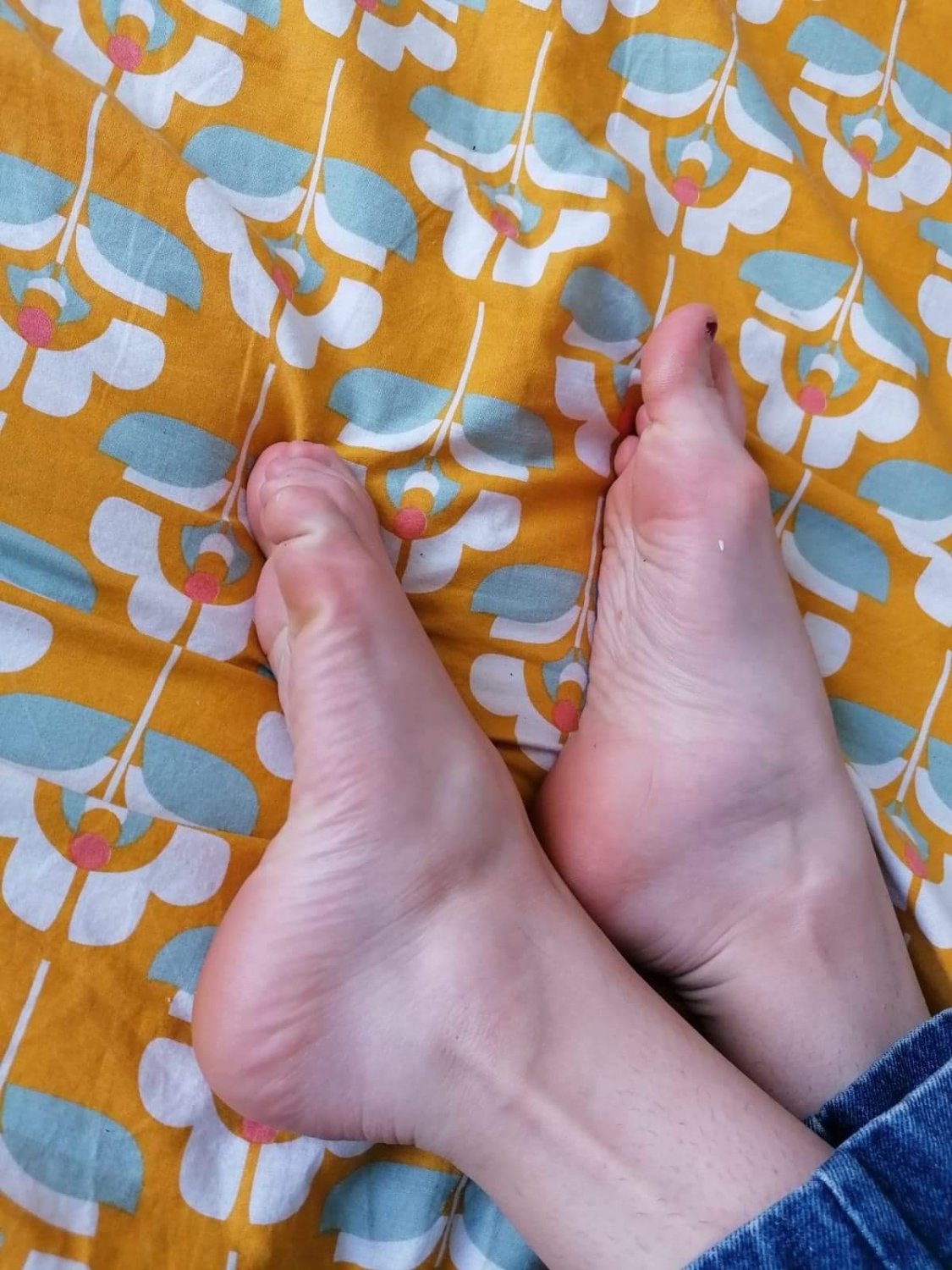 Feet_emma_'s media