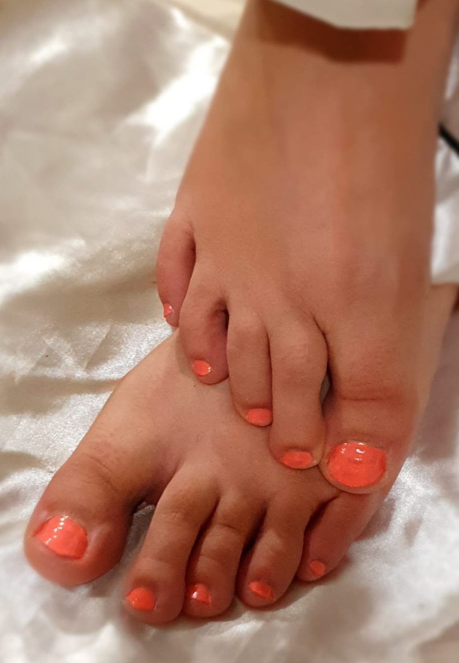 Feet_fetish_girl19's media