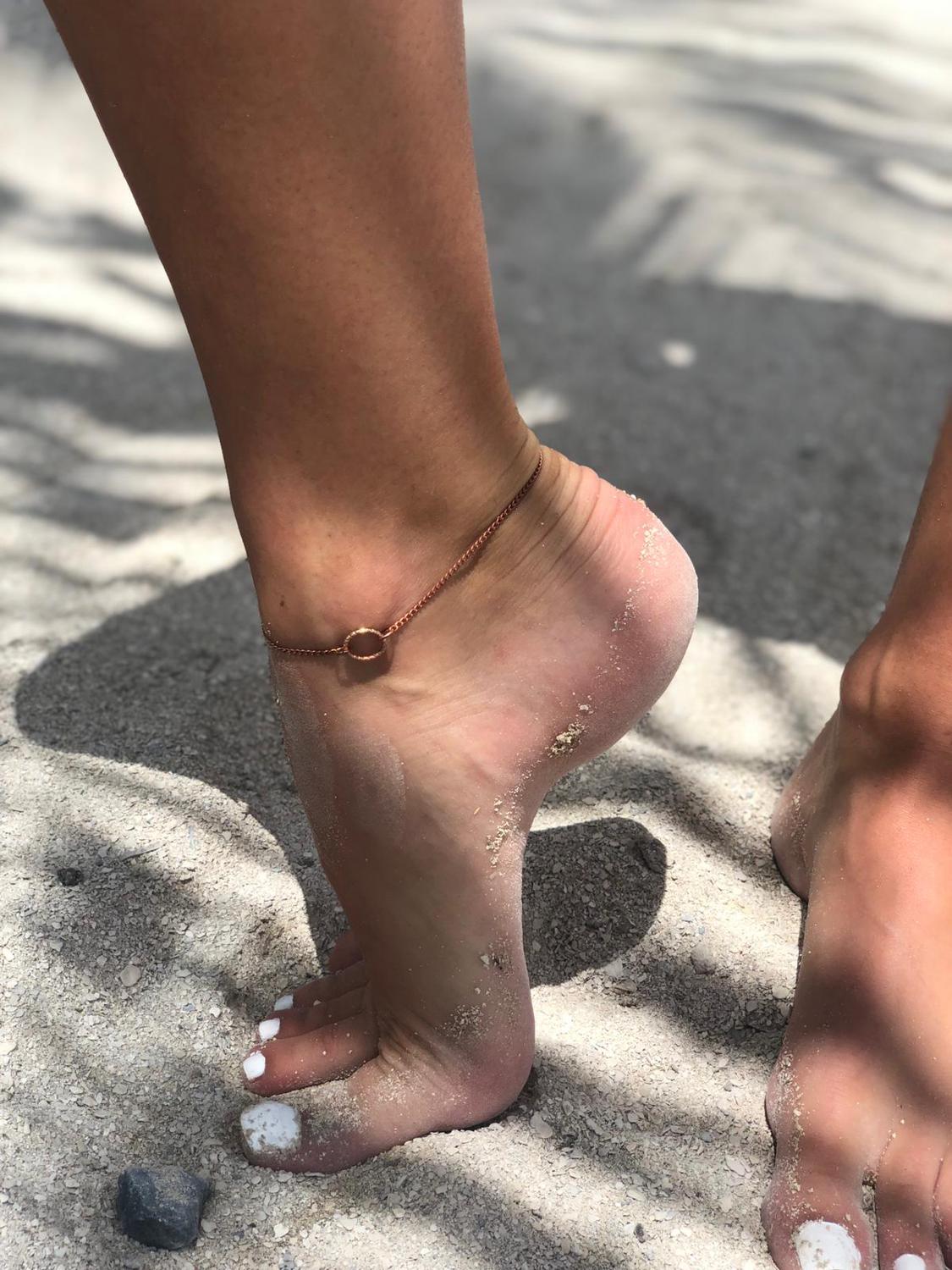 Feet-foot-pieds-lovers's media