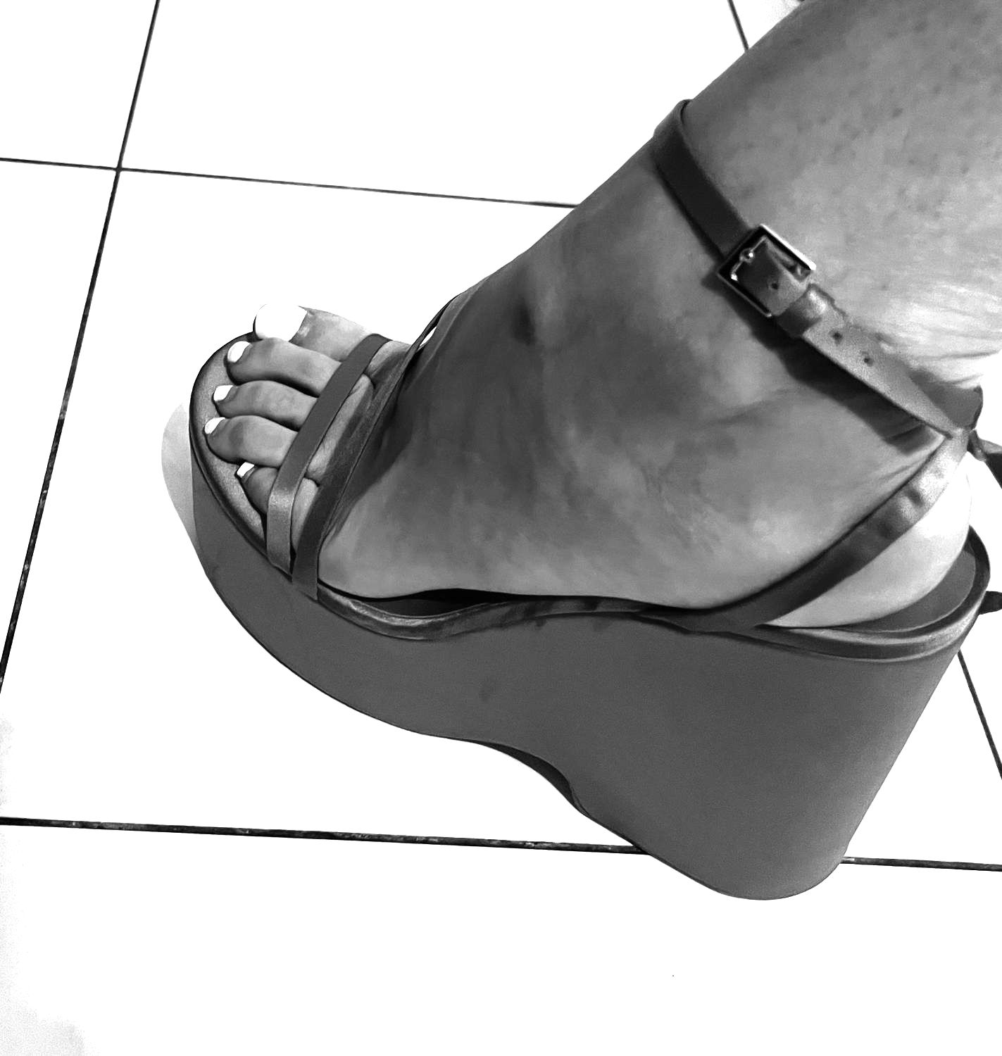 Feet-girl3's media