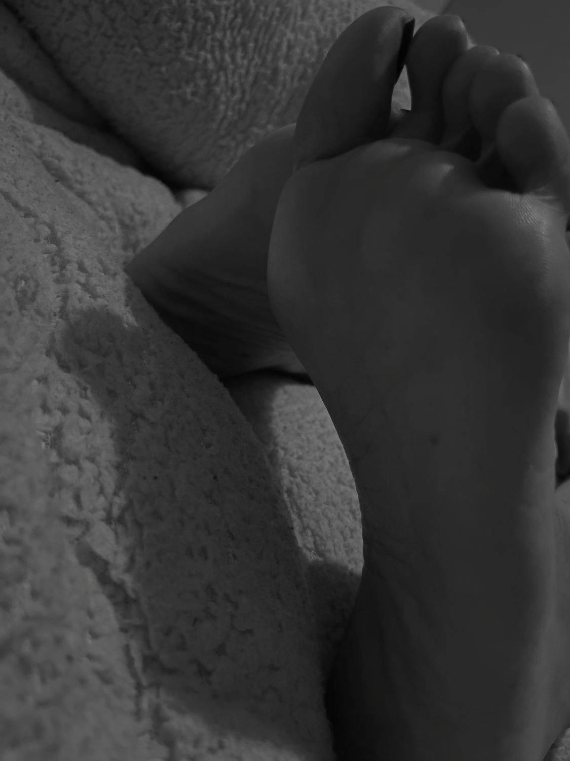Feet-girl3's media