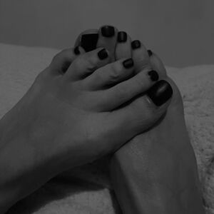 Feet-girl3's media