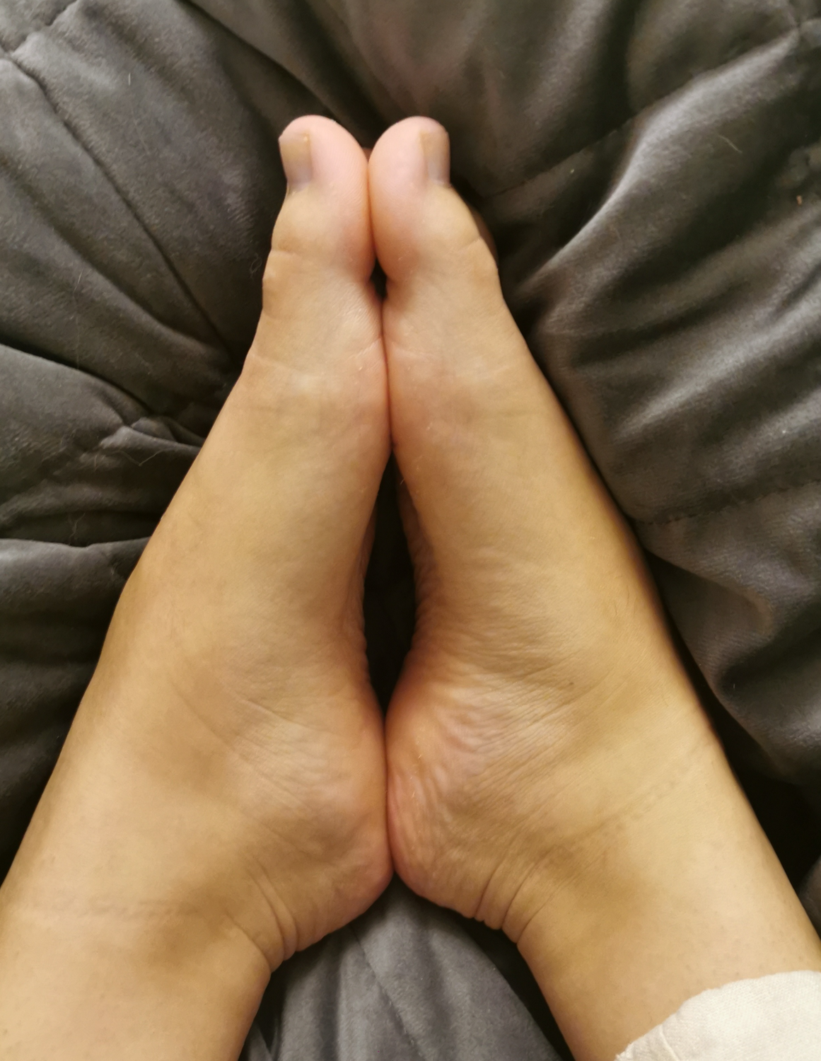 Feet_hand_cutie's media