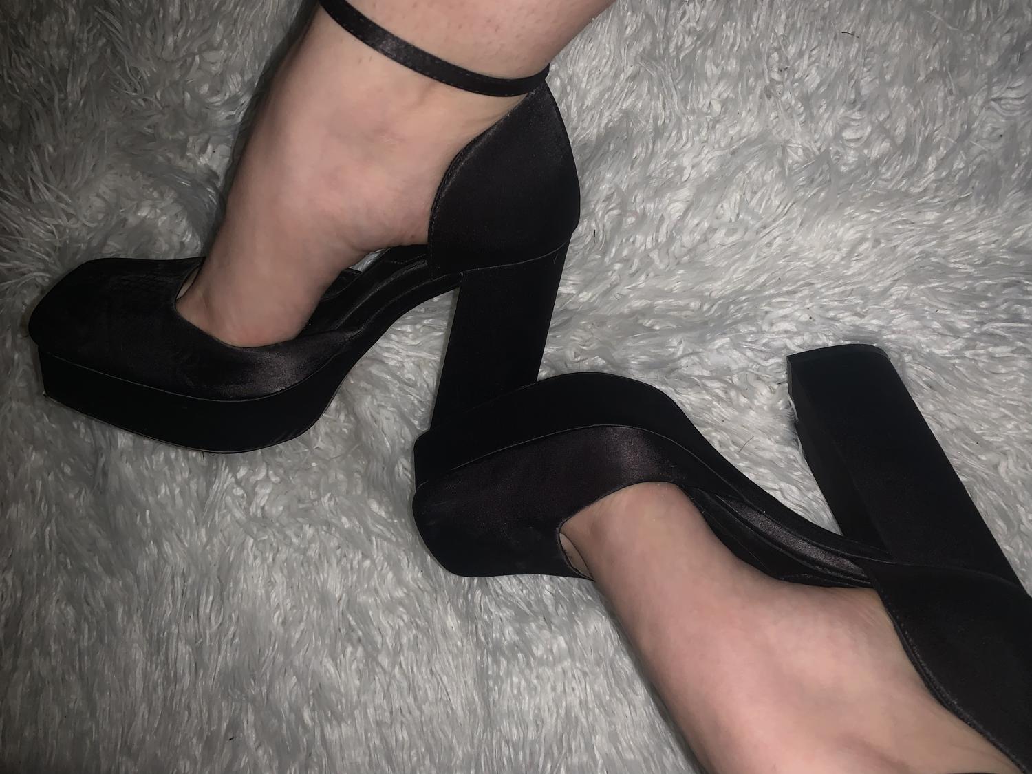 Feet_heels's media