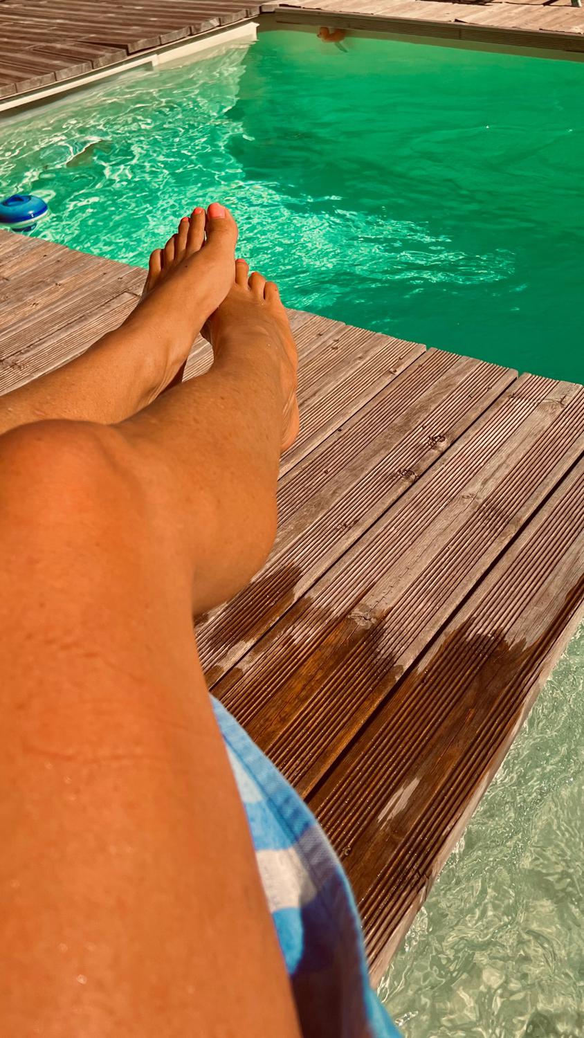 Feet_marla's media