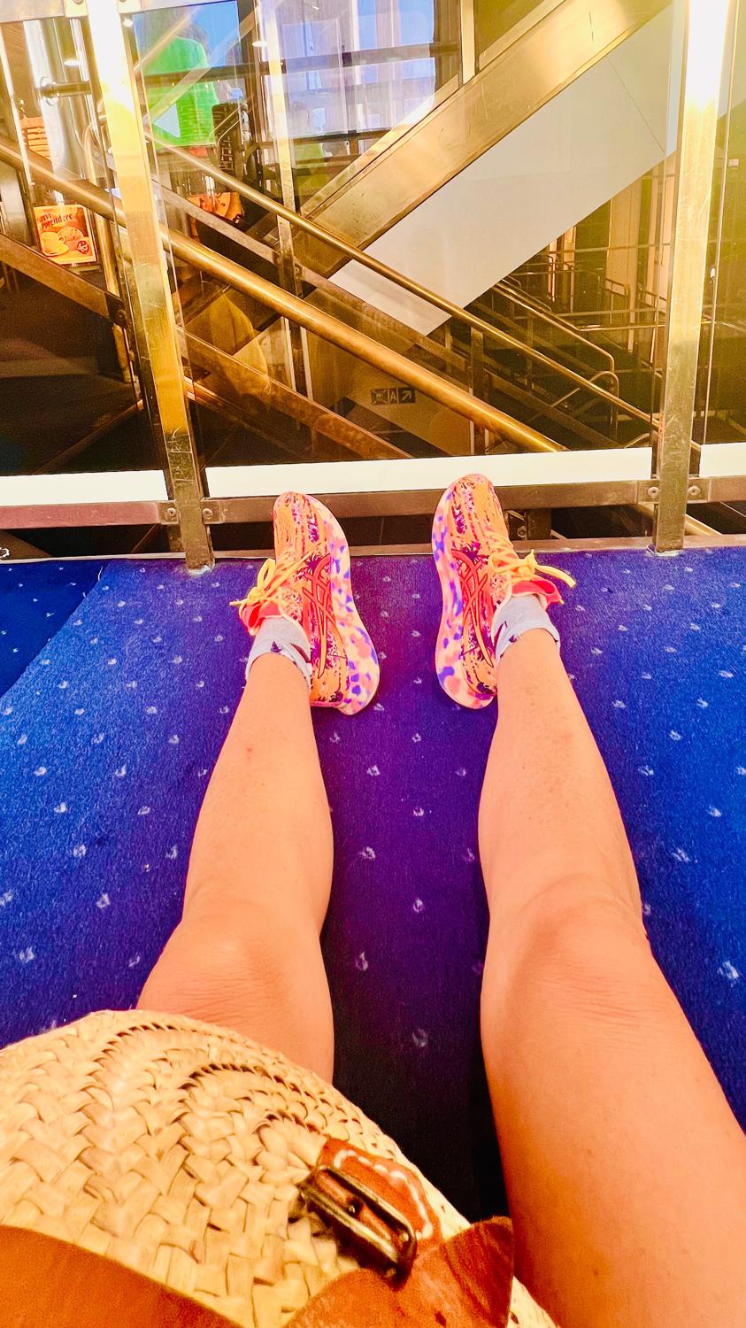 Feet_marla's media