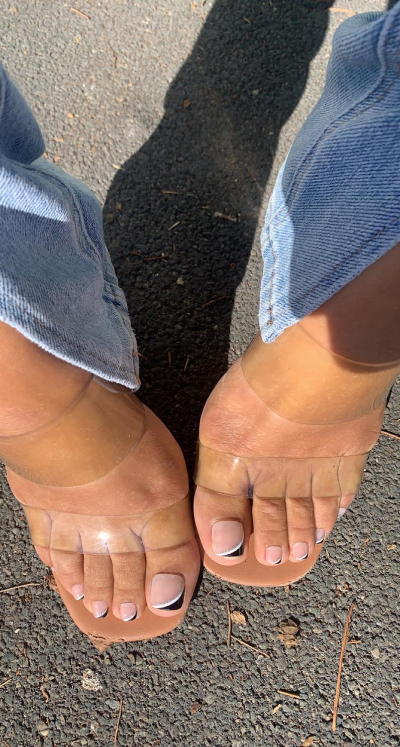 Feet_ness0608's media