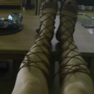Feet_of_milf's media