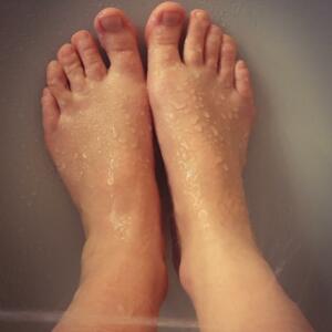 Feet_pieds_75's media
