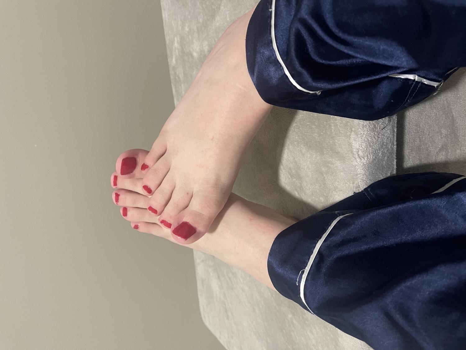 Feet_situation's media