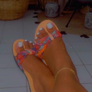 Feet_spicy_browniiieee's media