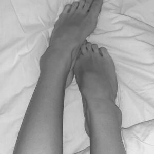 _feet_xx_'s media