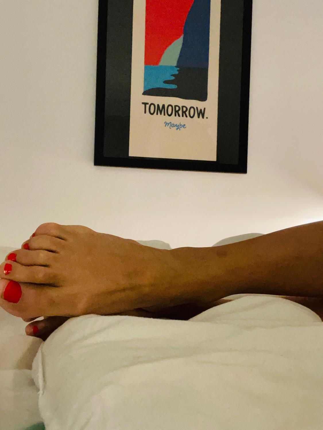 Feetaholic's media