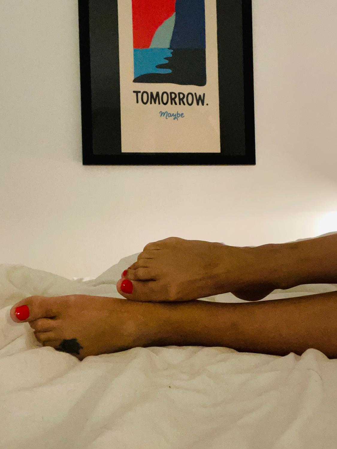 Feetaholic's media