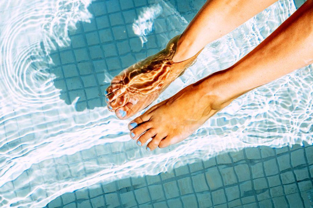 Feetandchic's media