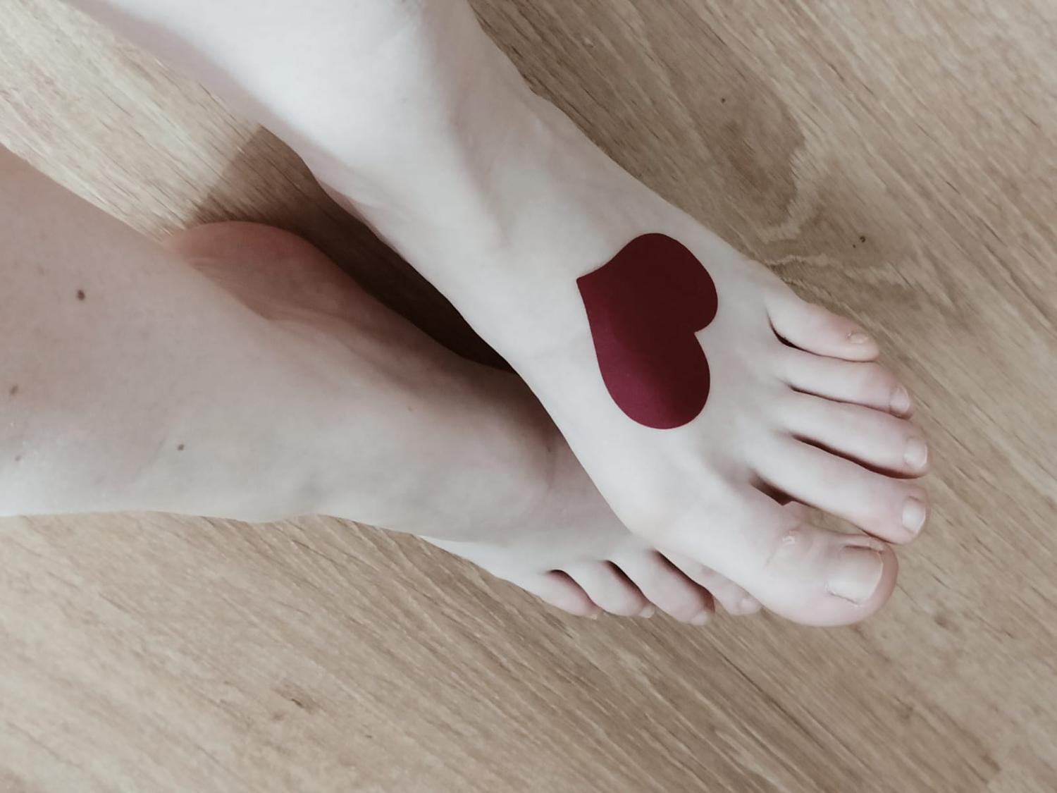 Feetandlove75's media