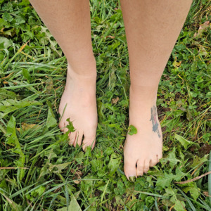 Feetandsoocks's media