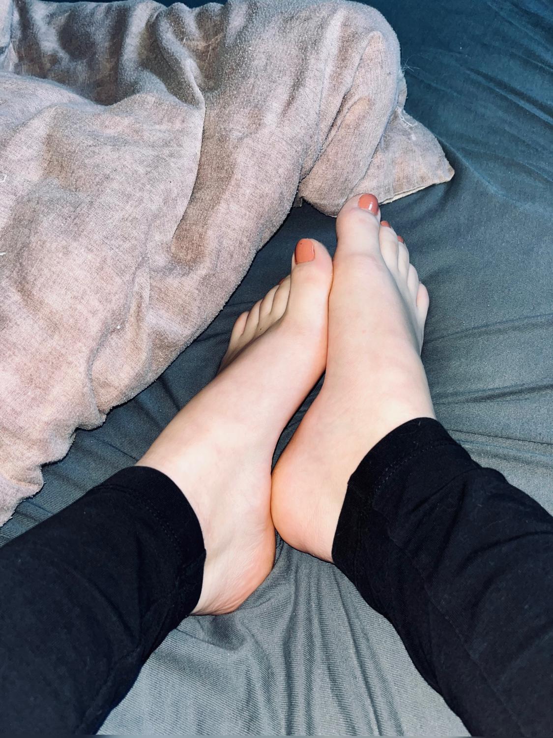 Feetblues_'s media