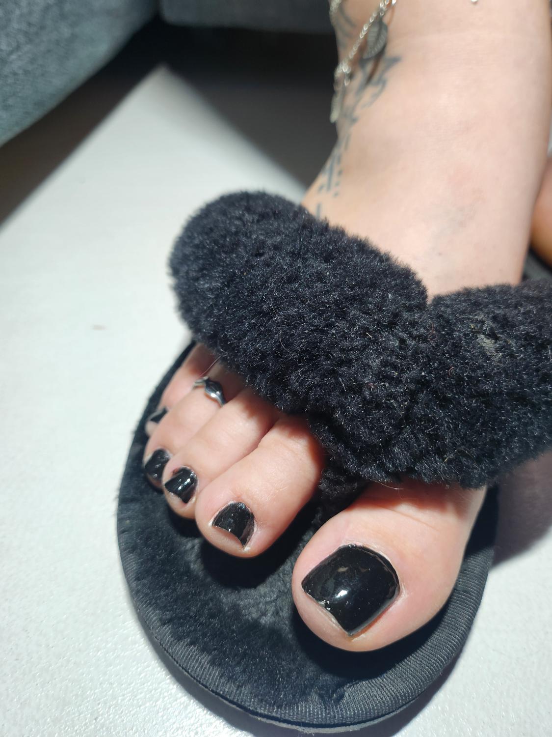 Feetbutterfly31's media