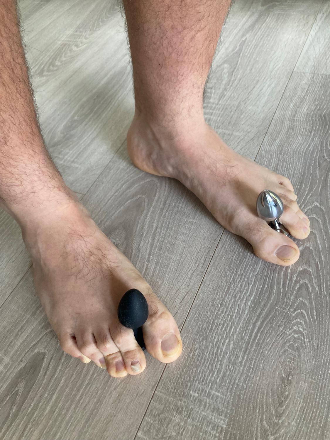 Feetbyclem's media