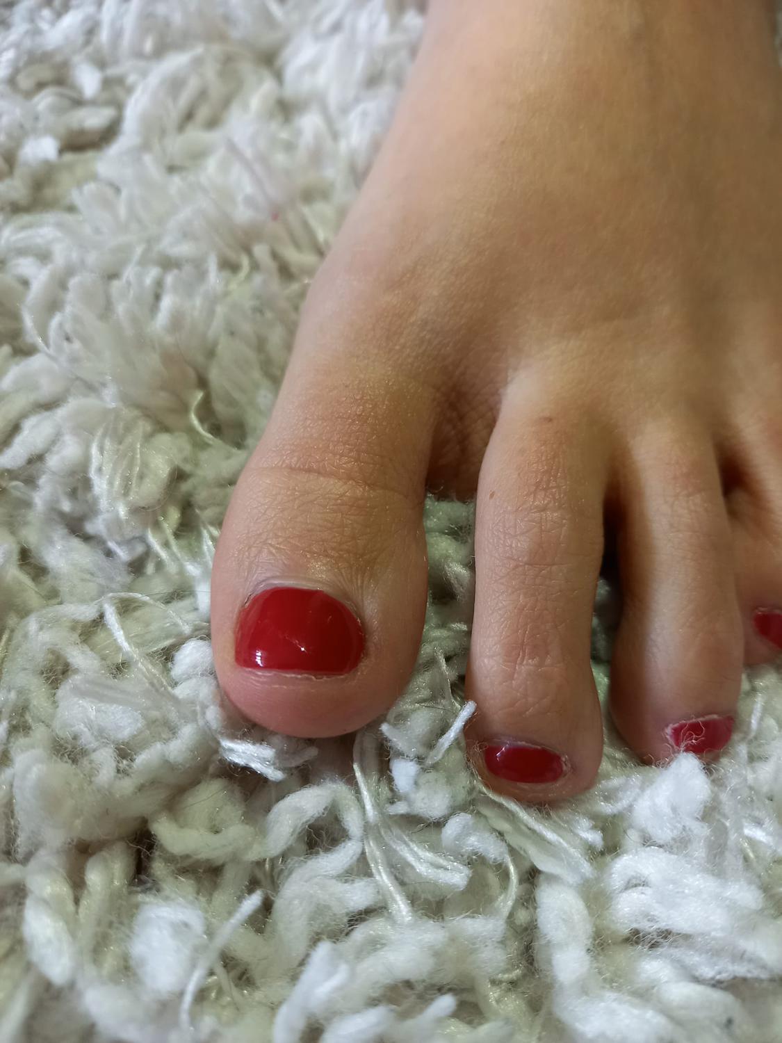 _feetcat_'s media