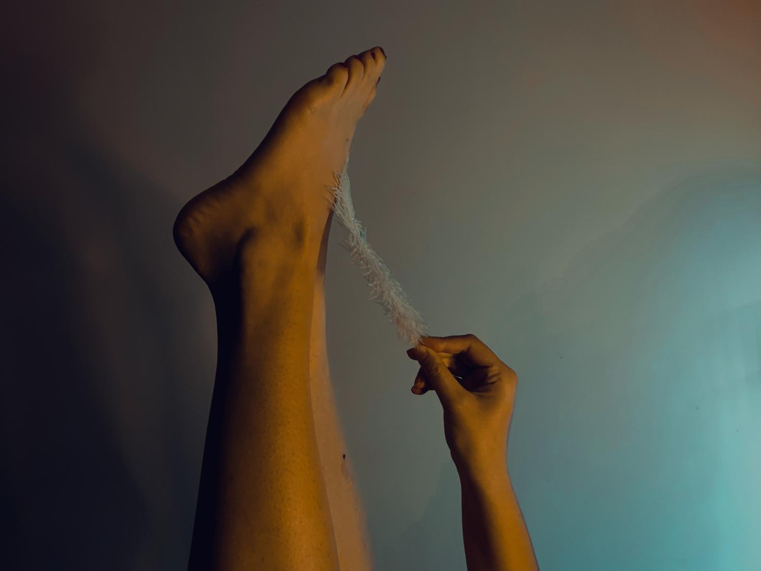 Feetclara's media