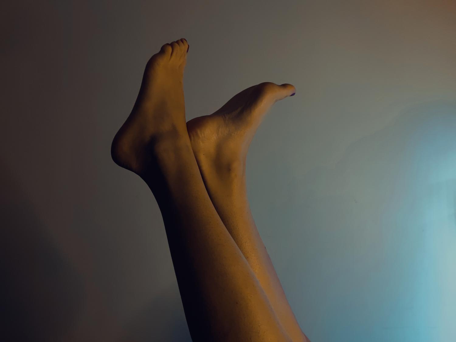 Feetclara's media