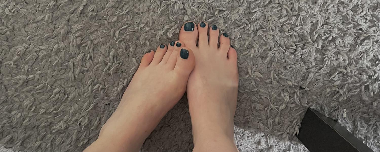 Feetdomina31_'s media