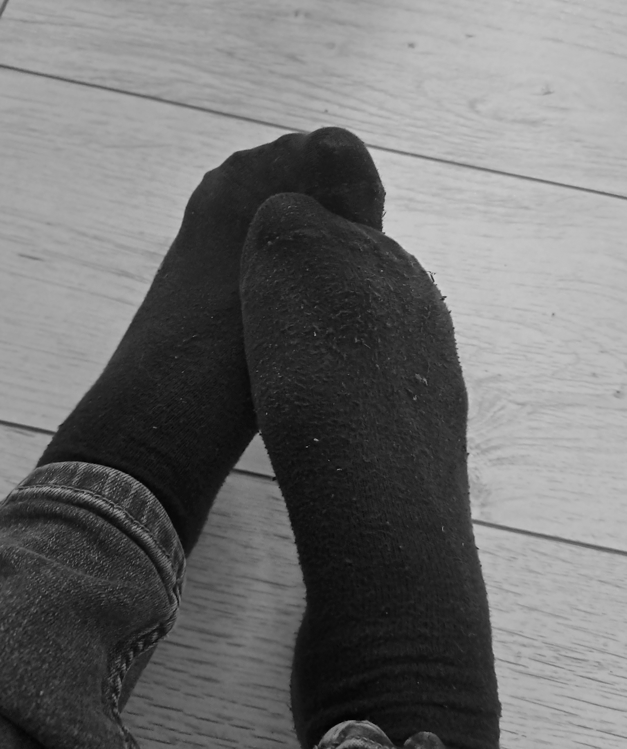 Feetdreamslove's media