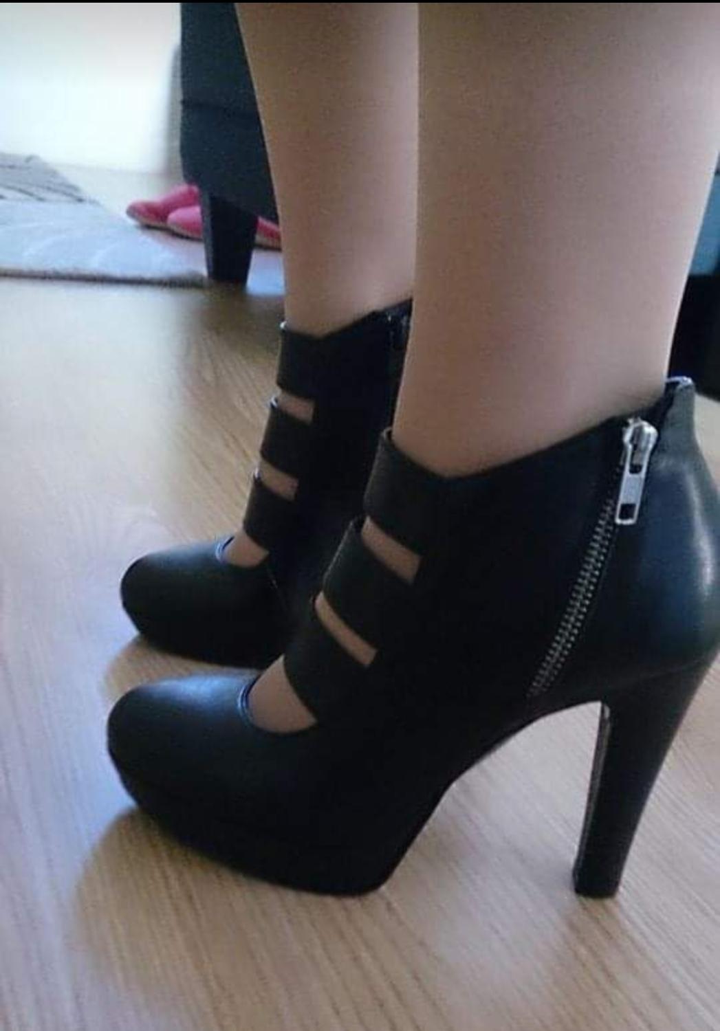 Feetfoot_lolita's media
