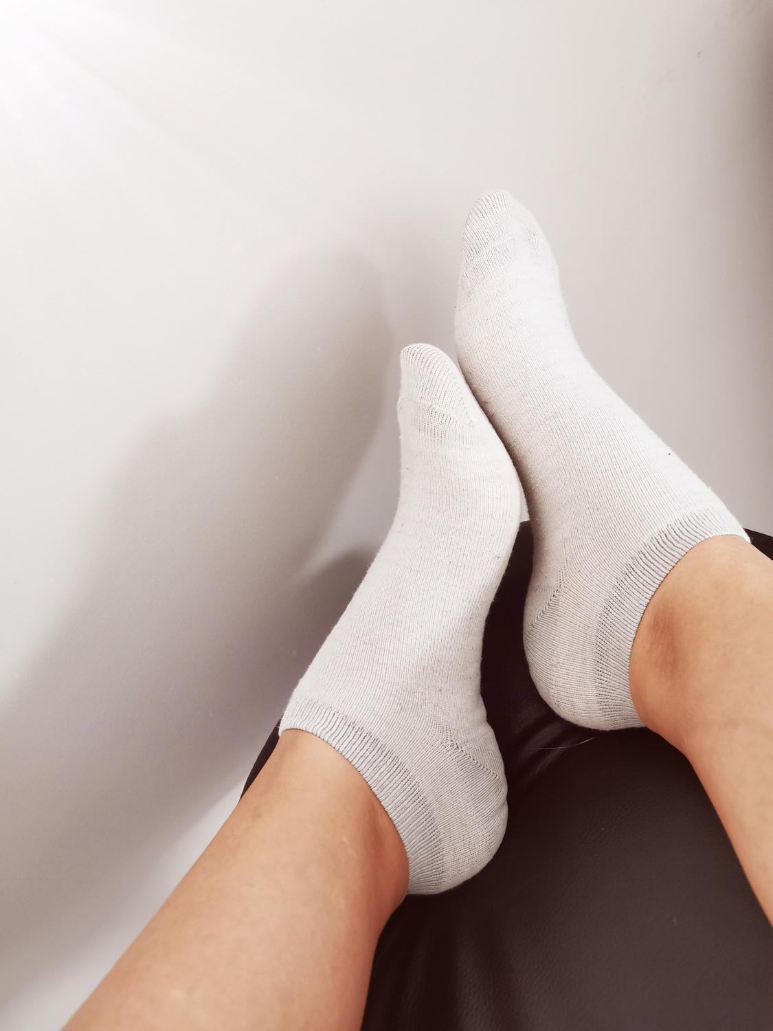 Feetfootfooted's media
