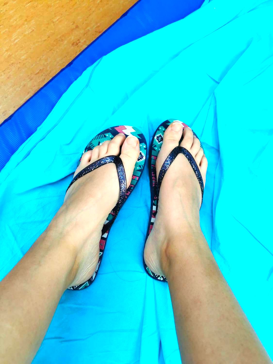 Feetfootfooted's media