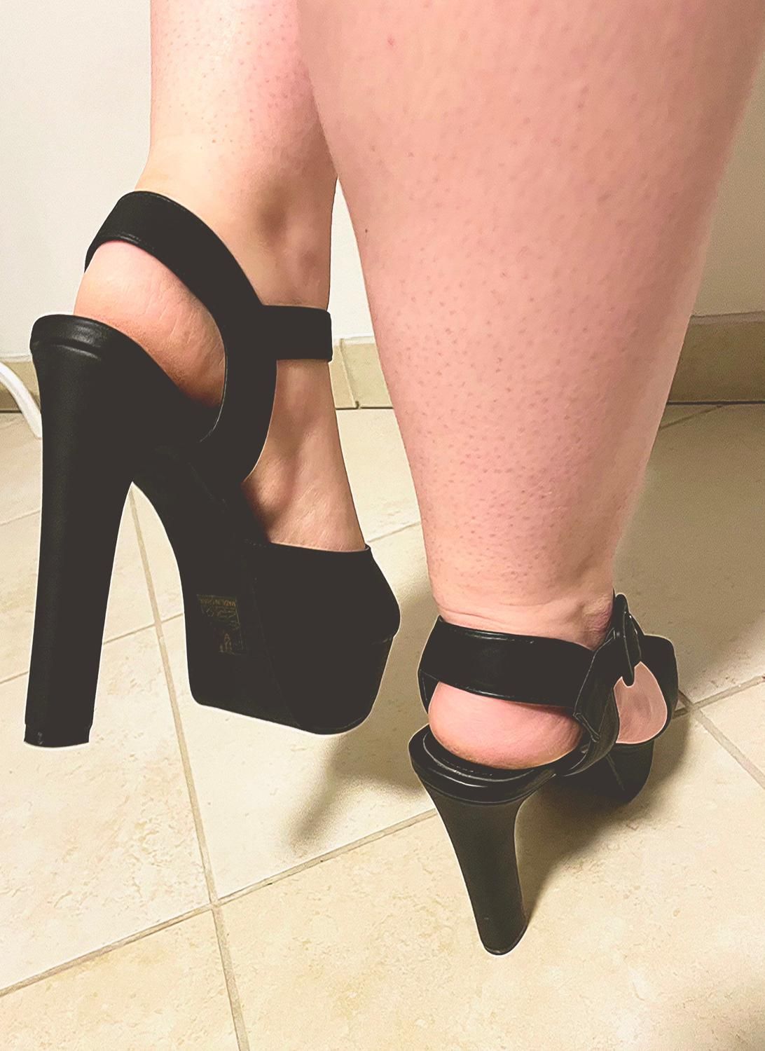 Feetfrench57's media