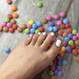 Feetfrenchie_food's media