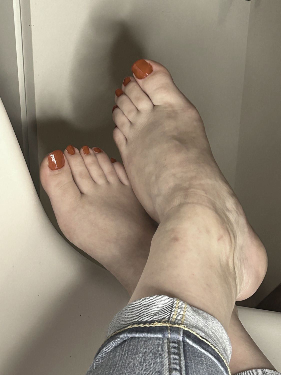 Feetgirl_005's media
