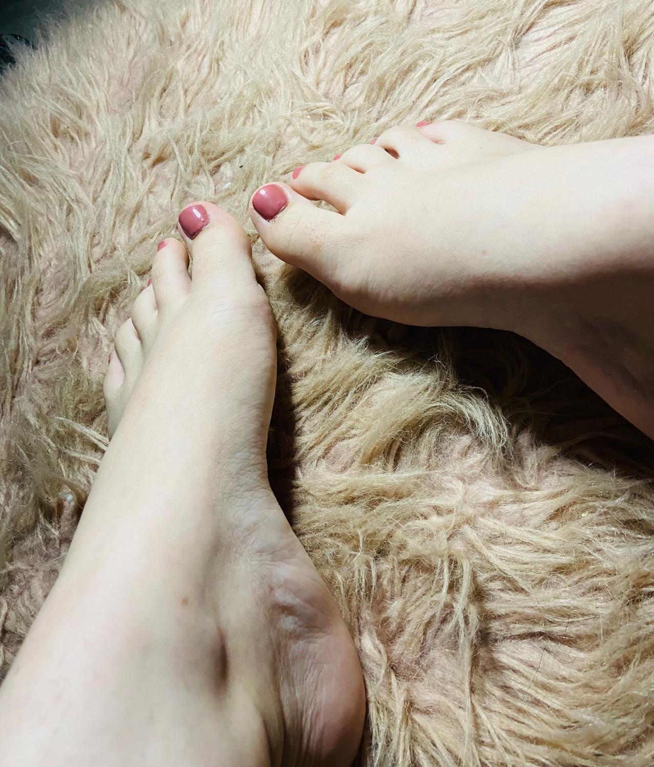 Feetgirl08's media