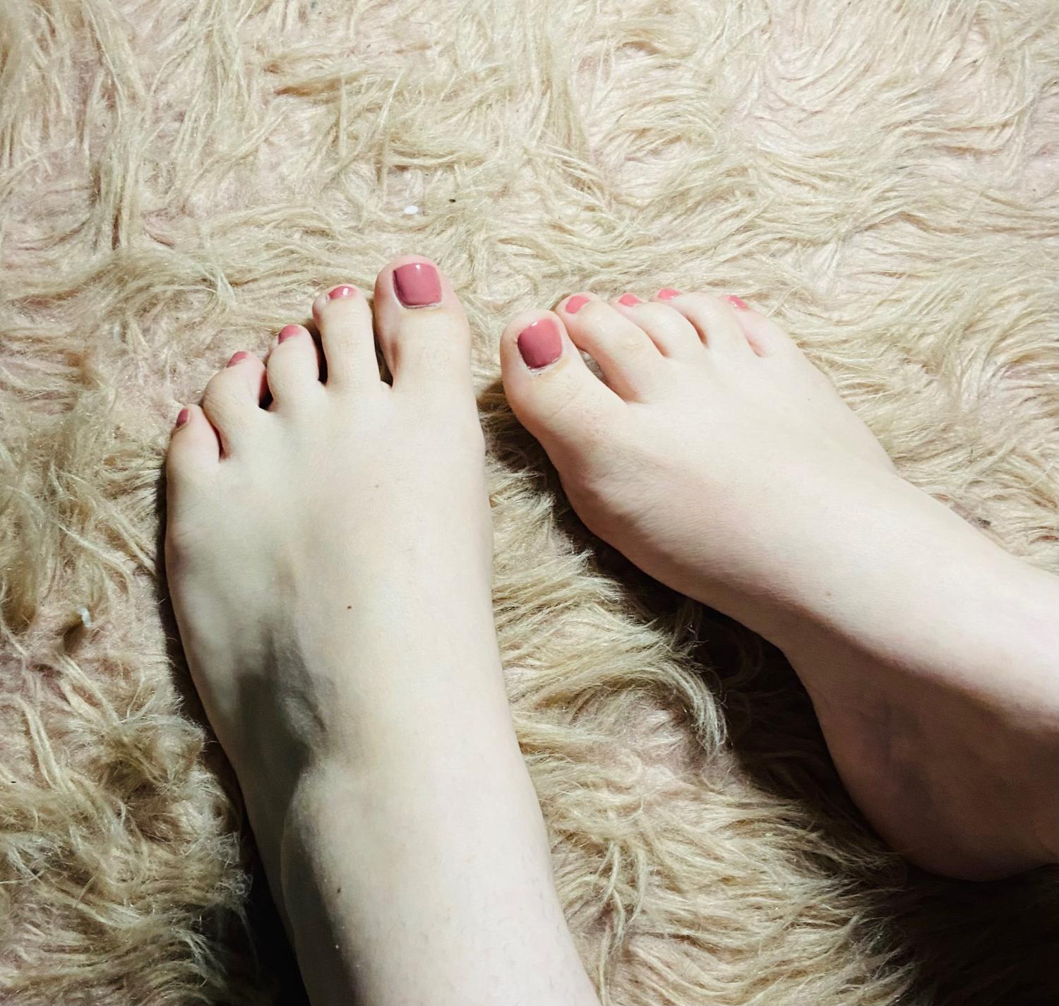 Feetgirl08's media