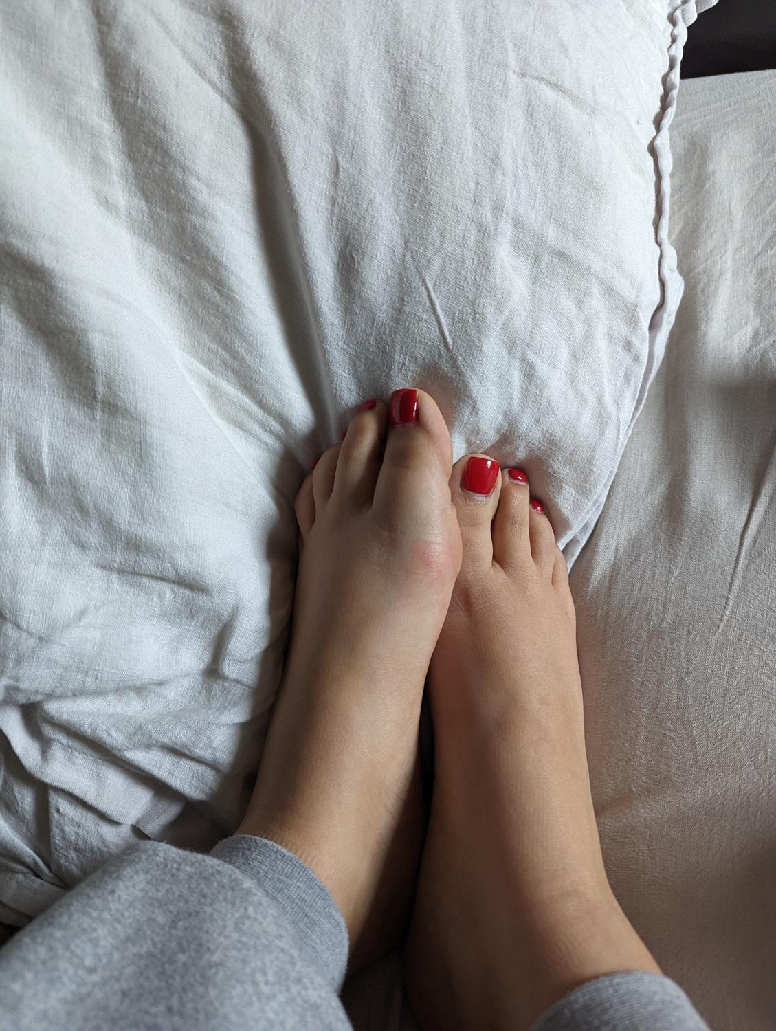 Feetgirl447's media