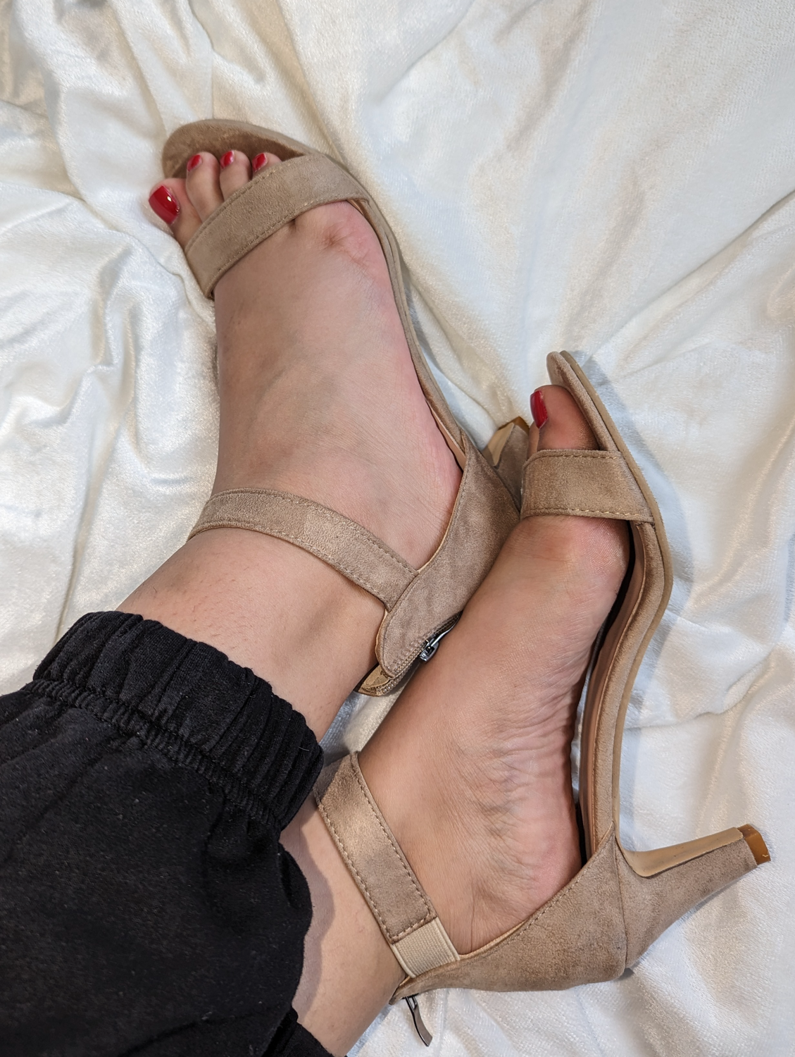 Feetgirl447's media